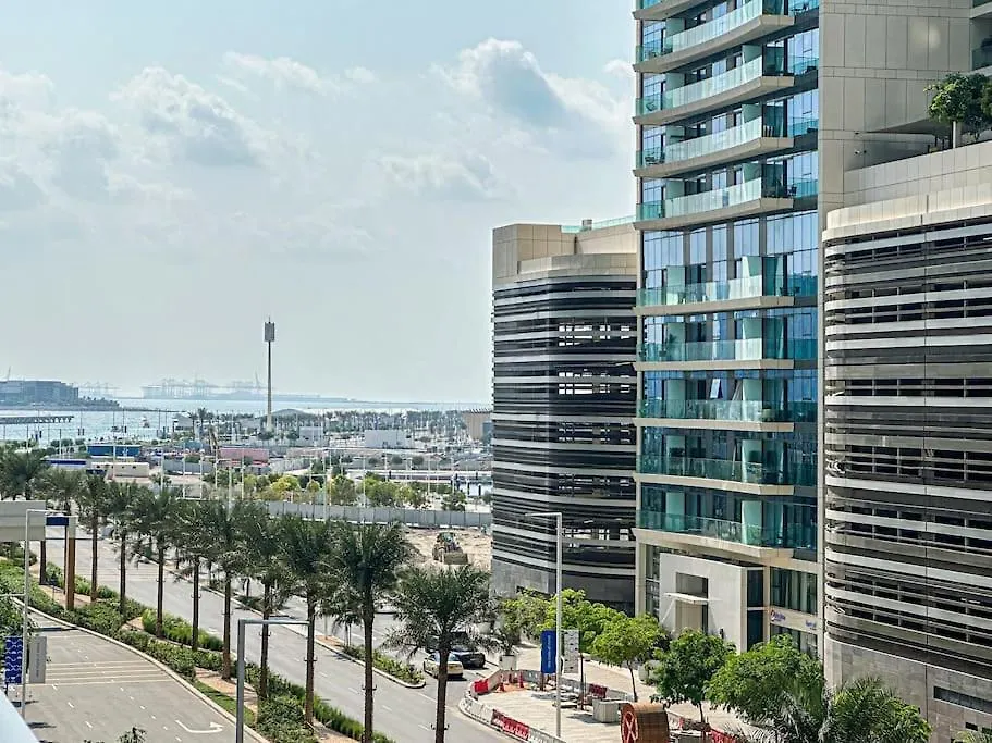 Higuests - Emaar Beachfront Haven With Majestic Marina Views Dubai United Arab Emirates