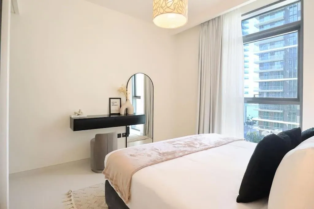 Higuests - Emaar Beachfront Haven With Majestic Marina Views Dubai United Arab Emirates